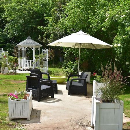 Superb Holiday Home Near The Beach Quinéville المظهر الخارجي الصورة